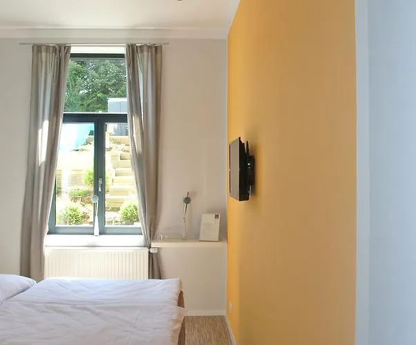 Bed & Breakfast Gaestehaus Tappes Hofgarten 3*